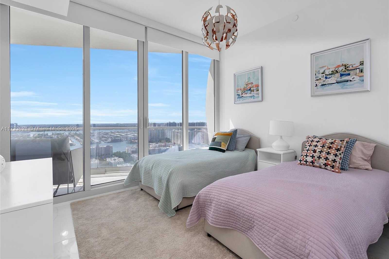 Small Image of 16901 Collins Ave, Sunny Isles Beach, FL 33160, USA Number 52