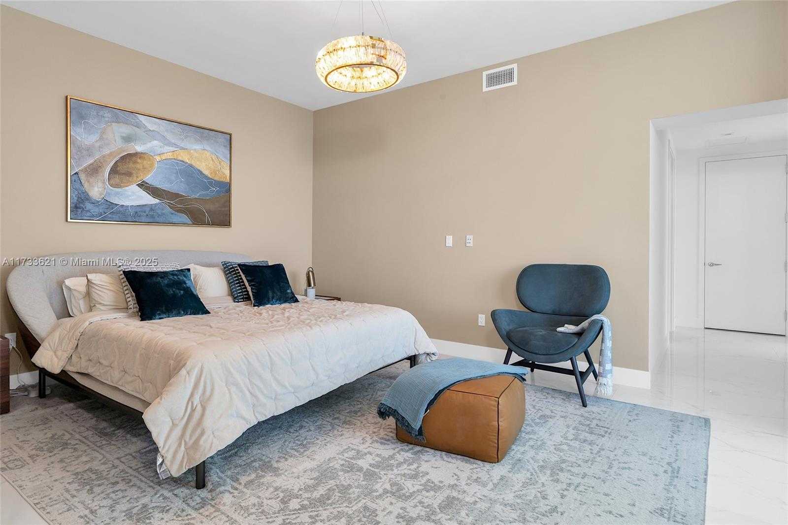 Small Image of 16901 Collins Ave, Sunny Isles Beach, FL 33160, USA Number 57