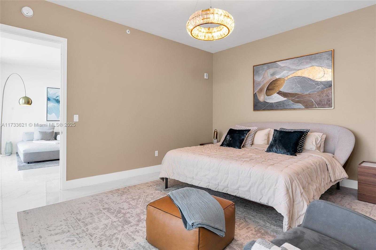 Small Image of 16901 Collins Ave, Sunny Isles Beach, FL 33160, USA Number 58