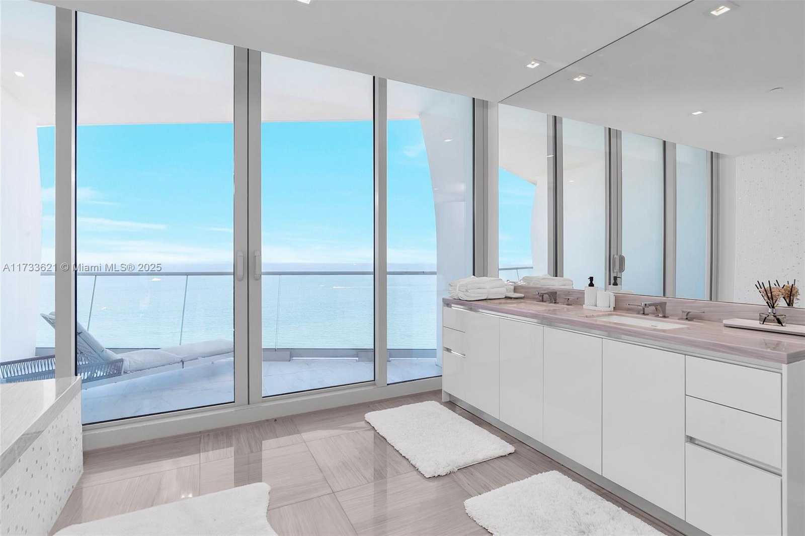 Small Image of 16901 Collins Ave, Sunny Isles Beach, FL 33160, USA Number 65