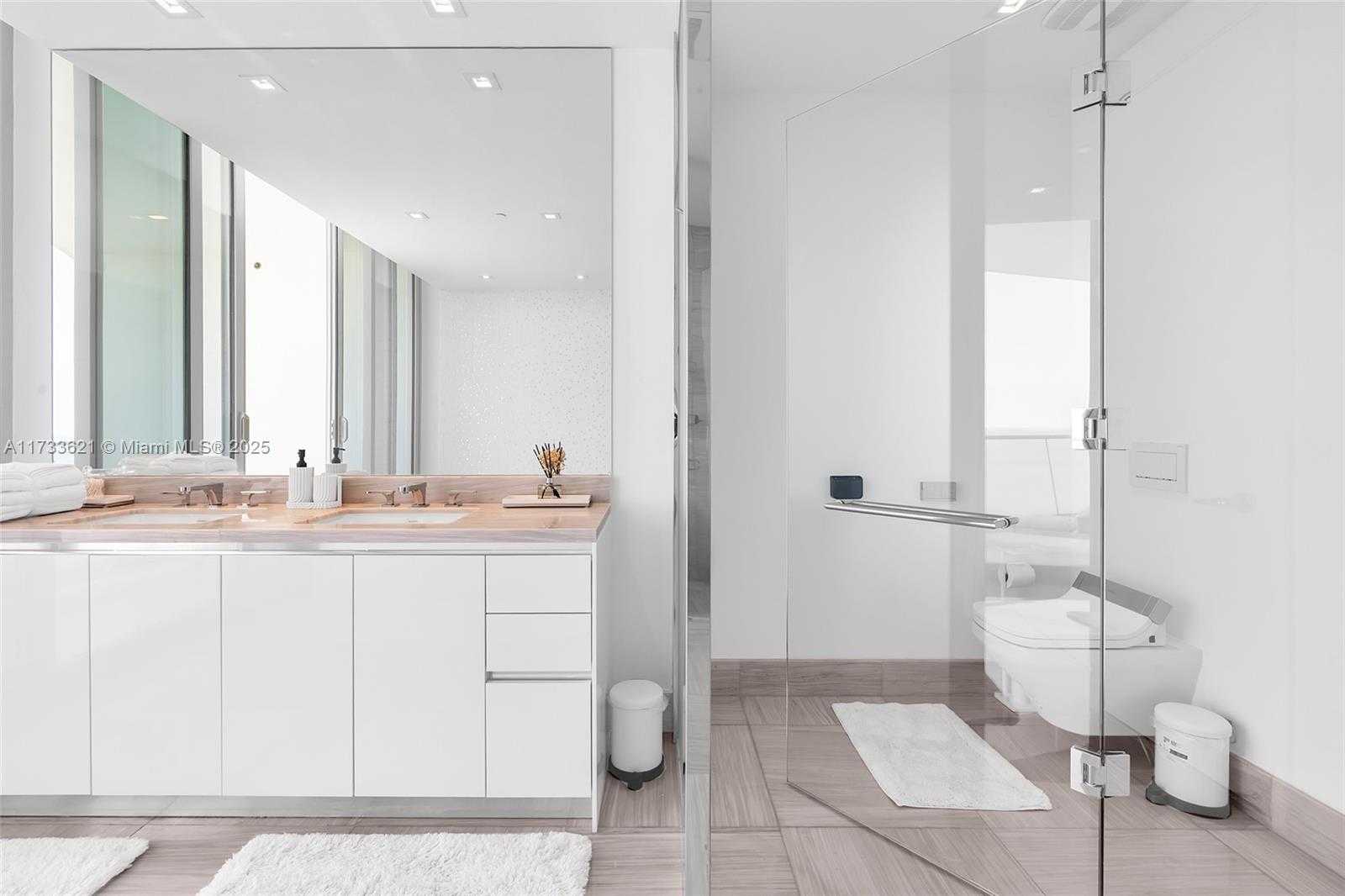 Small Image of 16901 Collins Ave, Sunny Isles Beach, FL 33160, USA Number 68