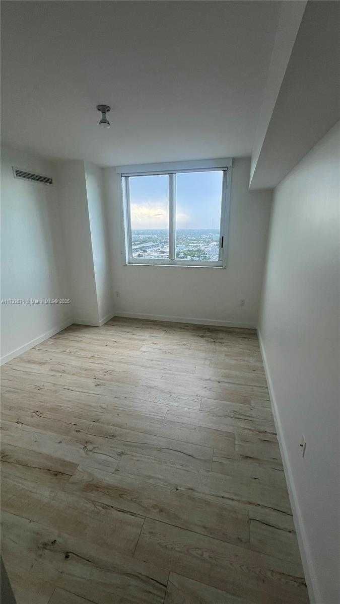 Small Image of 1745 EAST HALLANDALE BEACH BLVD #1807W, Hallandale Beach Number 25