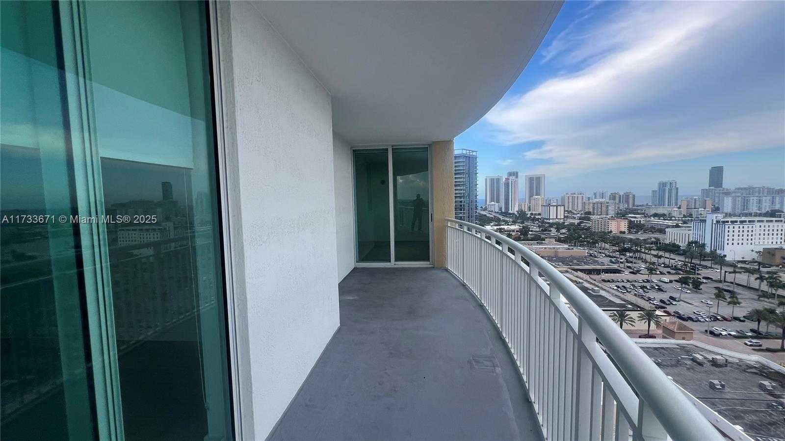Small Image of 1745 EAST HALLANDALE BEACH BLVD #1807W, Hallandale Beach Number 30