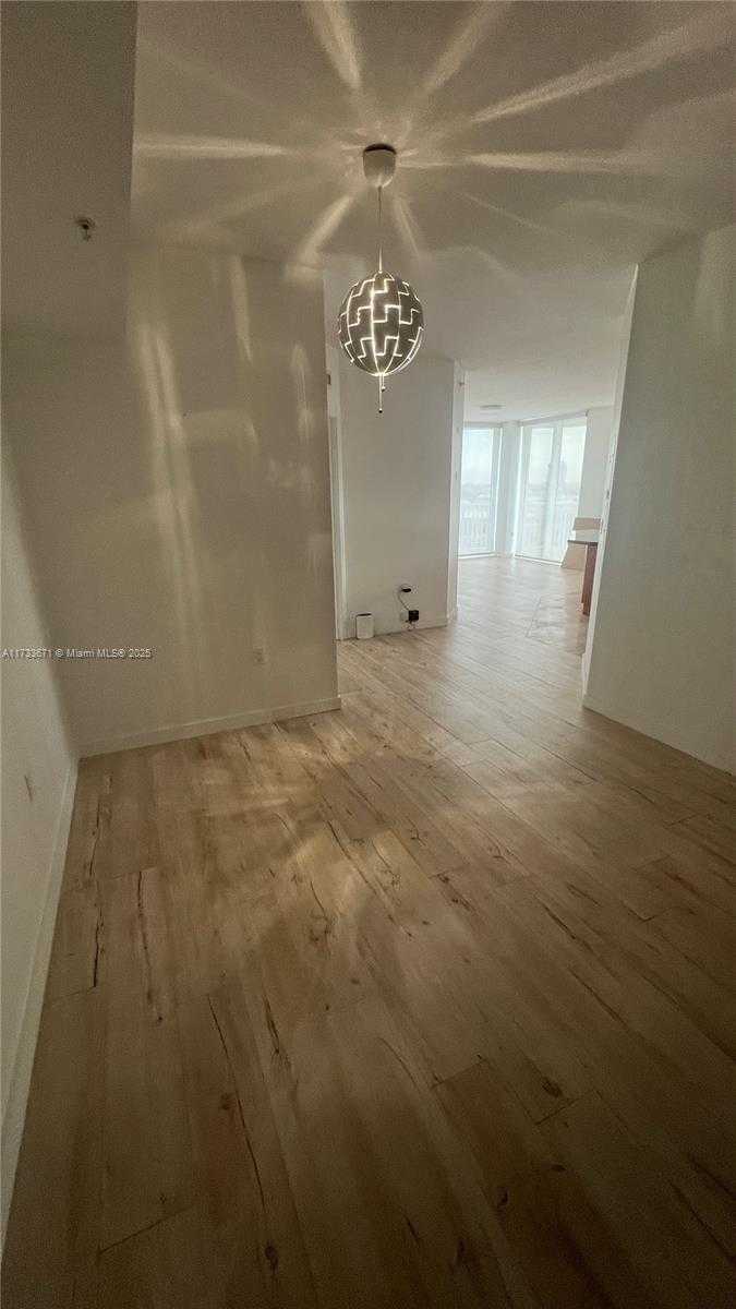 Small Image of 1745 EAST HALLANDALE BEACH BLVD #1807W, Hallandale Beach Number 36