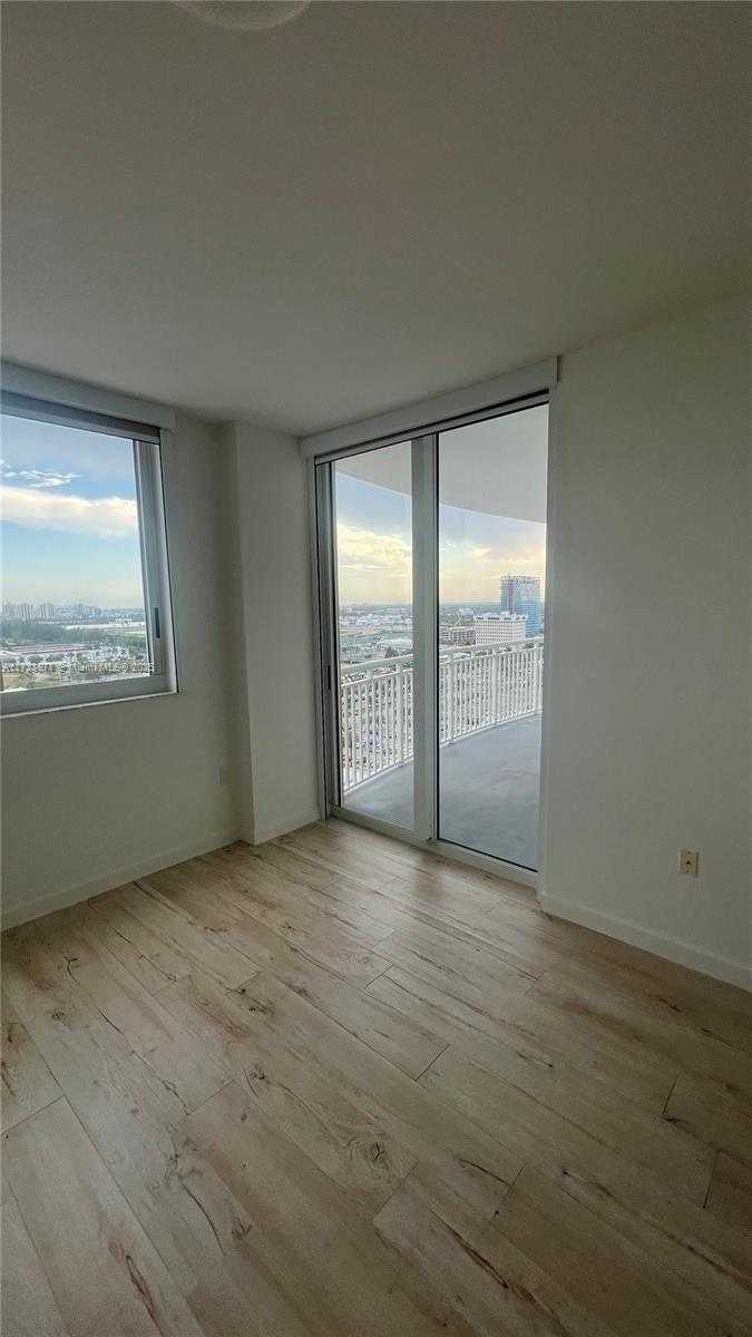 Small Image of 1745 EAST HALLANDALE BEACH BLVD #1807W, Hallandale Beach Number 44