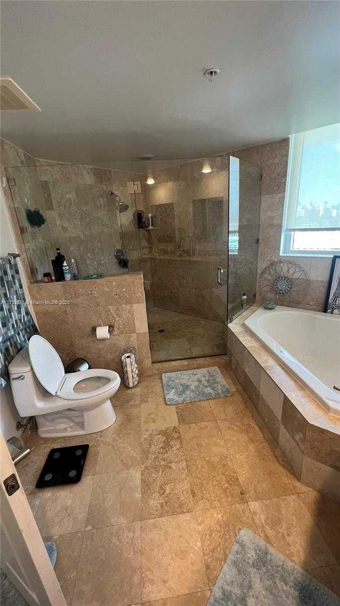 Small Image of 1745 EAST HALLANDALE BEACH BLVD #1807W, Hallandale Beach Number 5