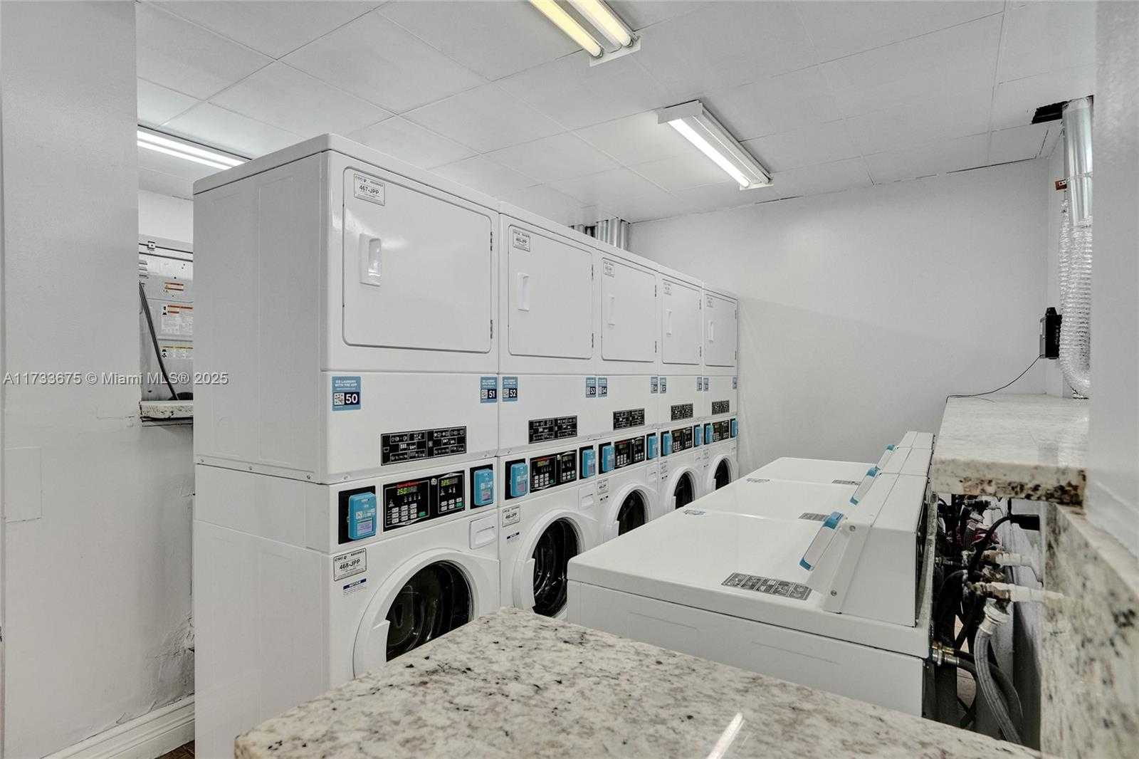 Small Image of 850 NORTH MIAMI AVE #W-1810, Miami Number 24