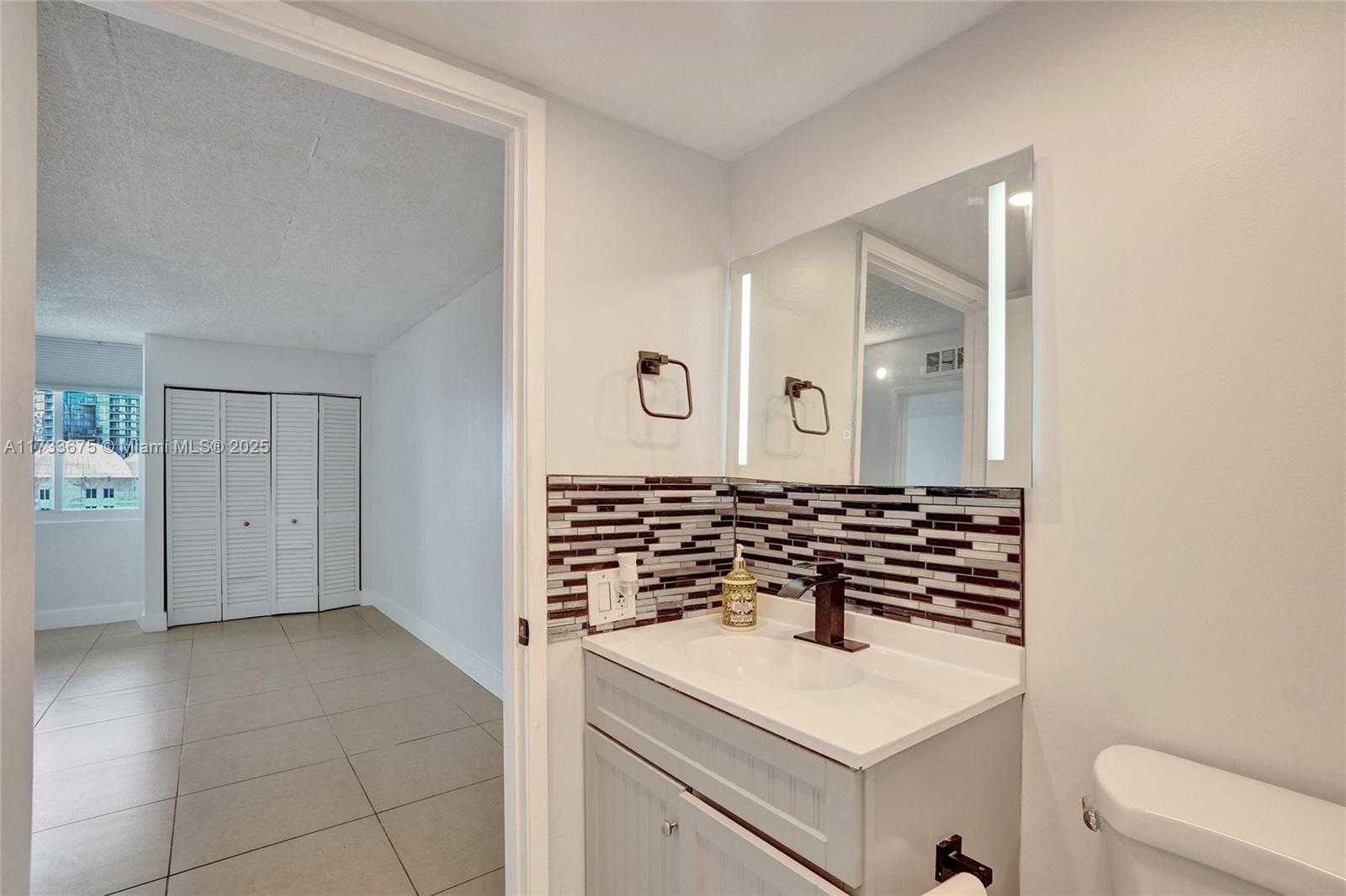Small Image of 850 NORTH MIAMI AVE #W-1810, Miami Number 6