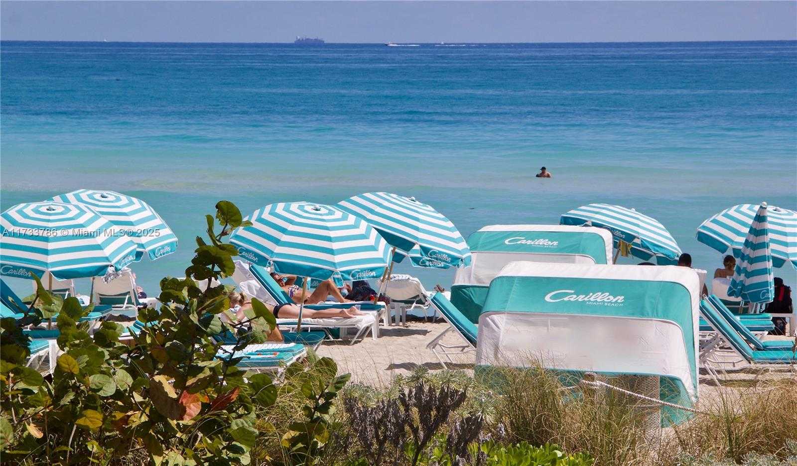 Small Image of 6801 COLLINS AVE #LPH06 Doorlph14, Miami Beach Number 10