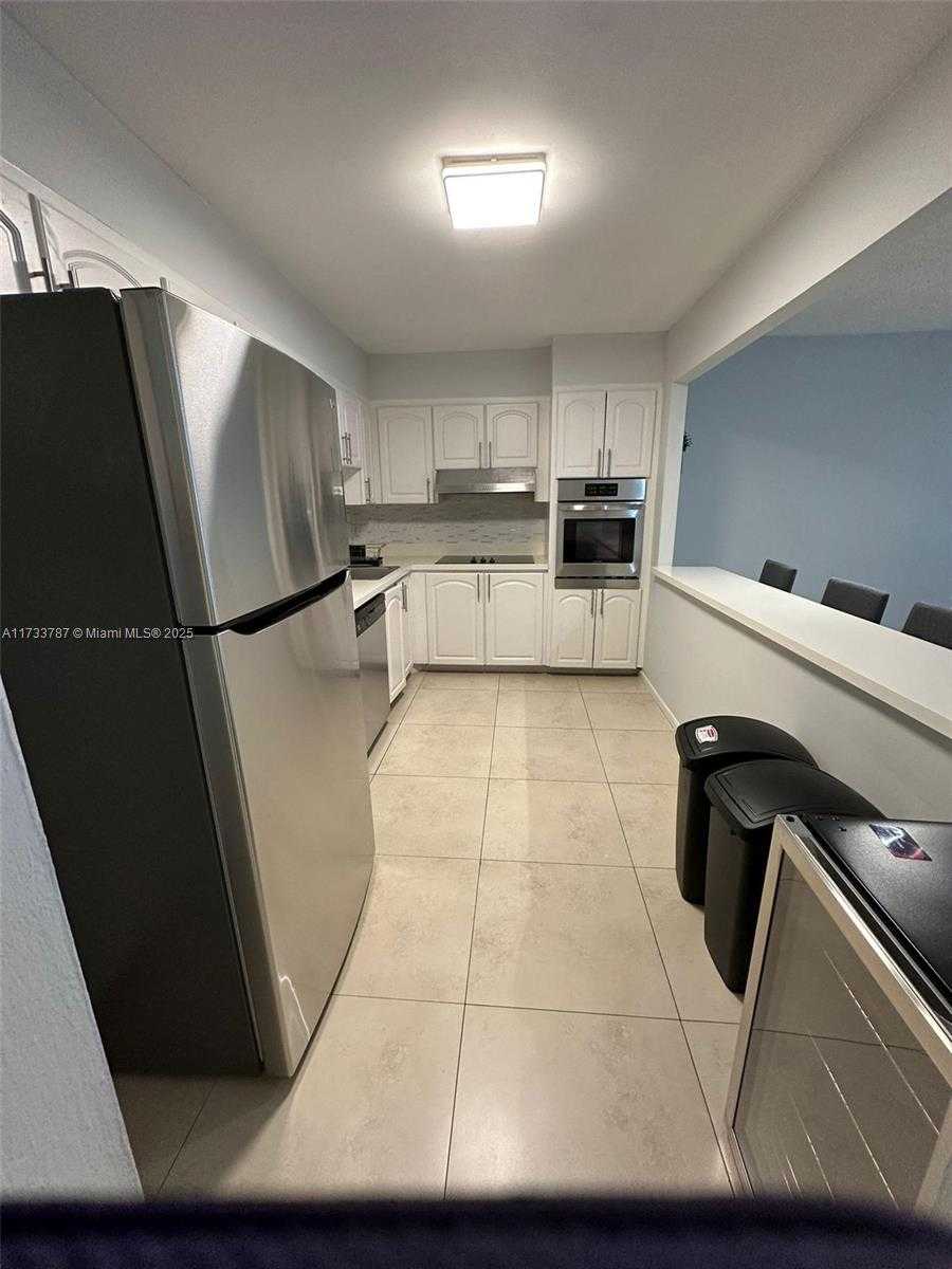 Small Image of 19380 COLLINS AVE #511, Sunny Isles Beach Number 6