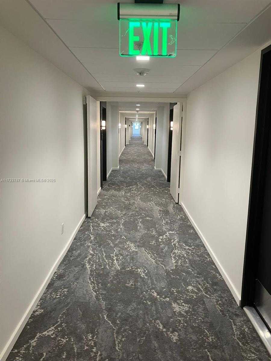 Small Image of 19380 COLLINS AVE #511, Sunny Isles Beach Number 9