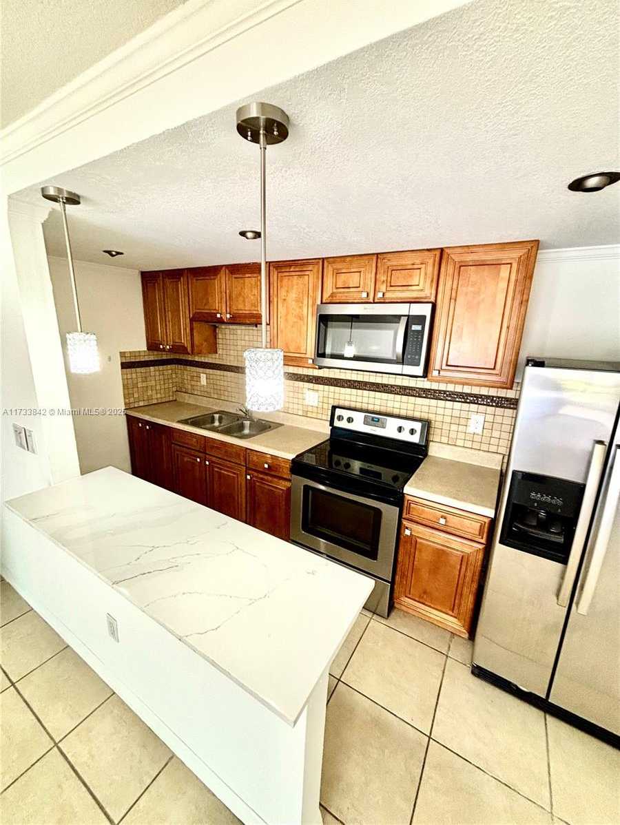 Small Image of 4650 NORTH WEST 79TH AVE #2H, Doral Number 4