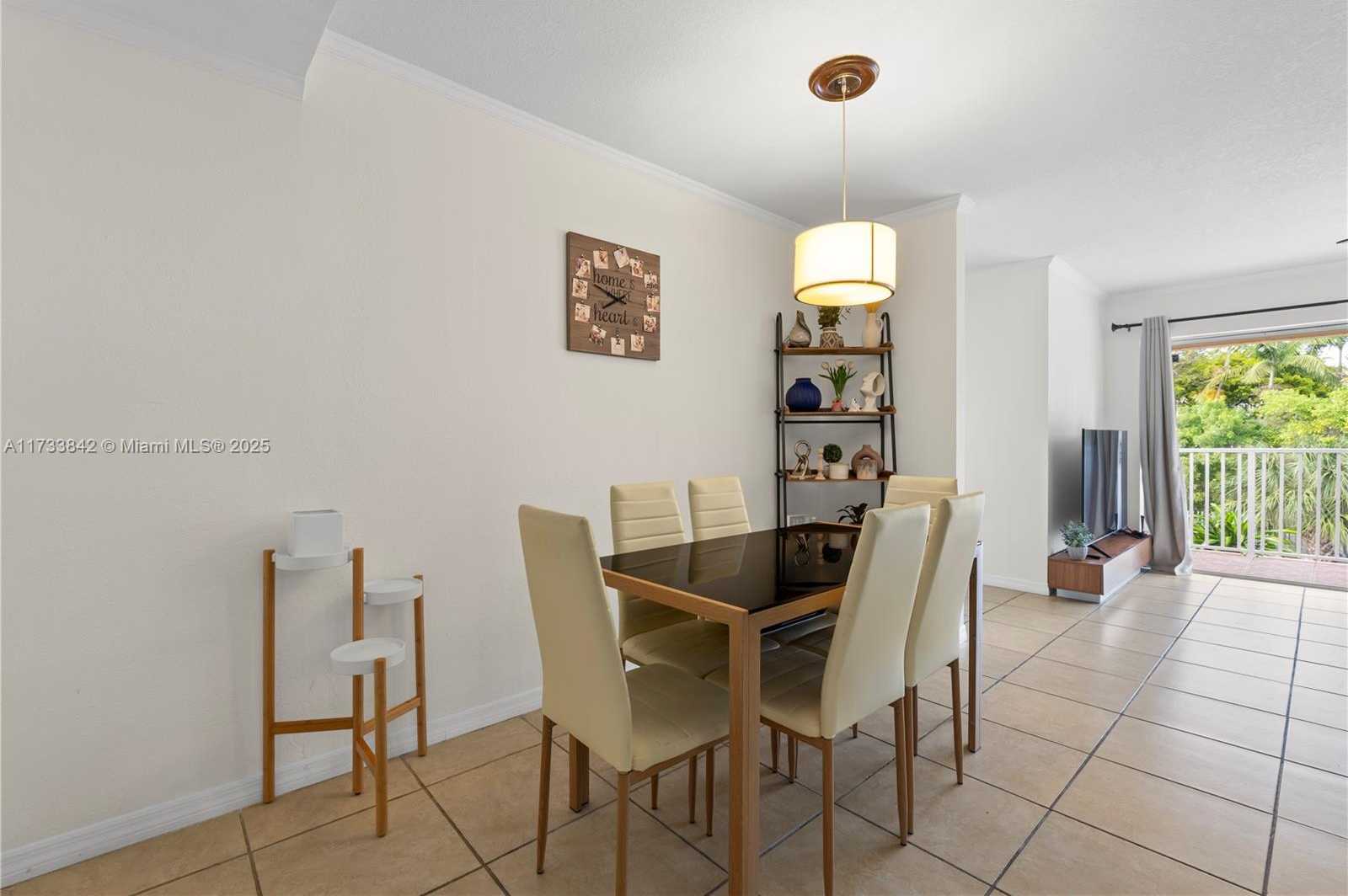 Small Image of 4650 NORTH WEST 79TH AVE #2H, Doral Number 6