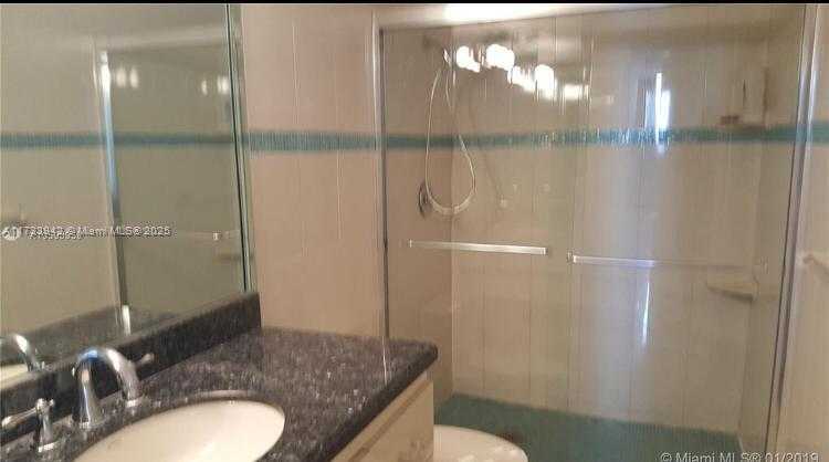 Small Image of 19390 Collins Ave, Sunny Isles Beach, FL 33160, USA Number 14