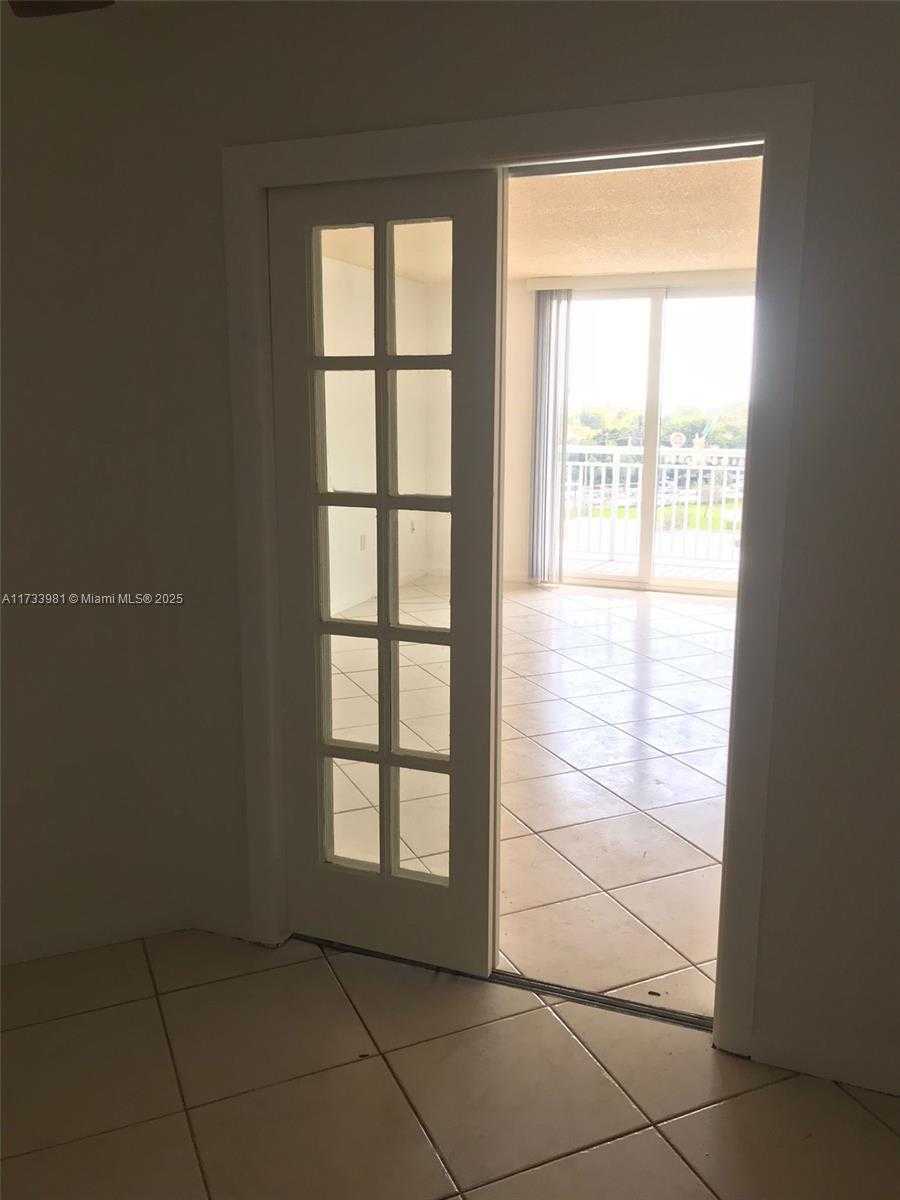 Small Image of 1251 NORTH EAST 108TH ST #805, Miami Number 12