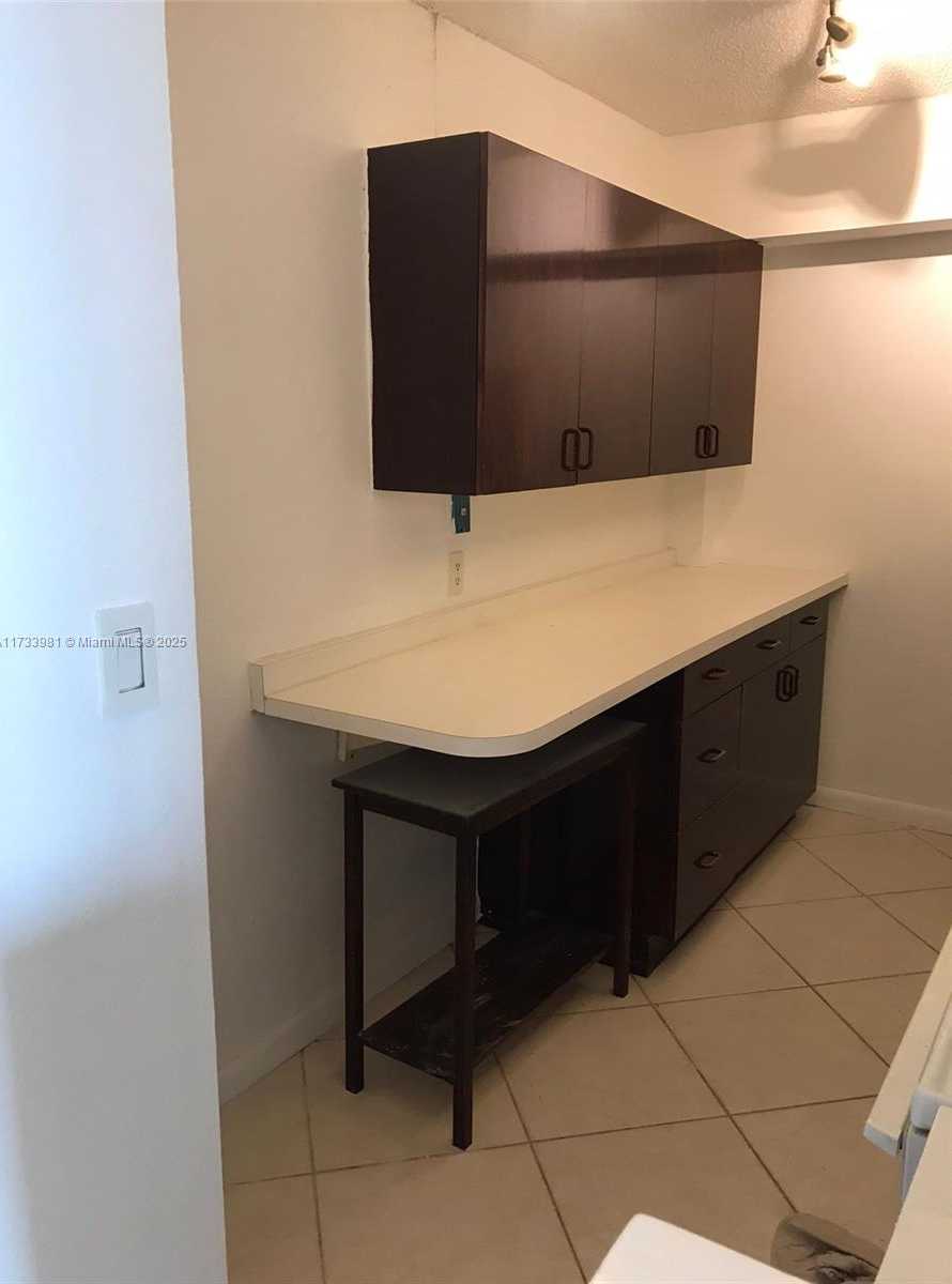 Small Image of 1251 NORTH EAST 108TH ST #805, Miami Number 6