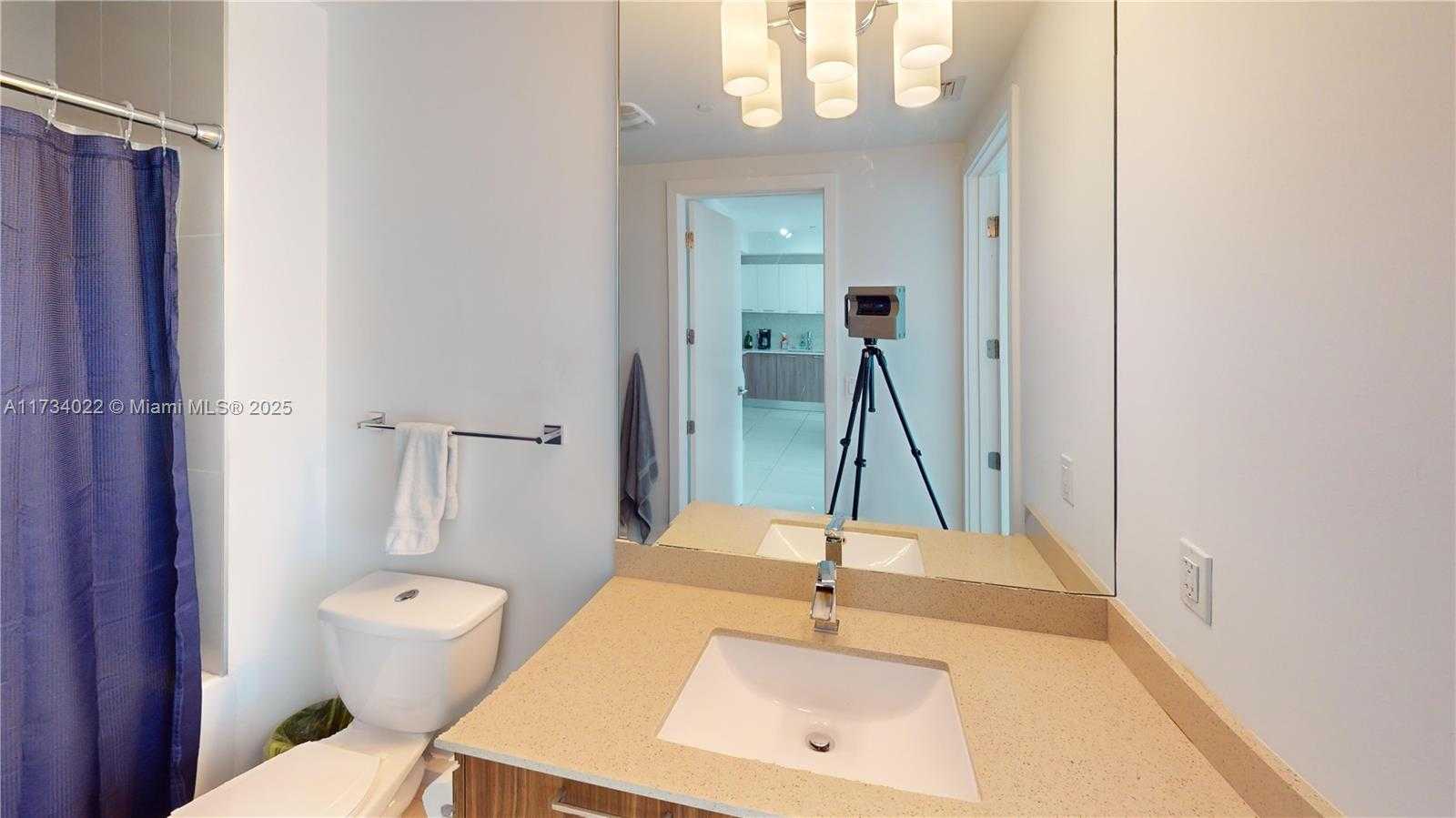 Small Image of 5300 NORTH WEST 85TH AVE #409, Doral Number 14