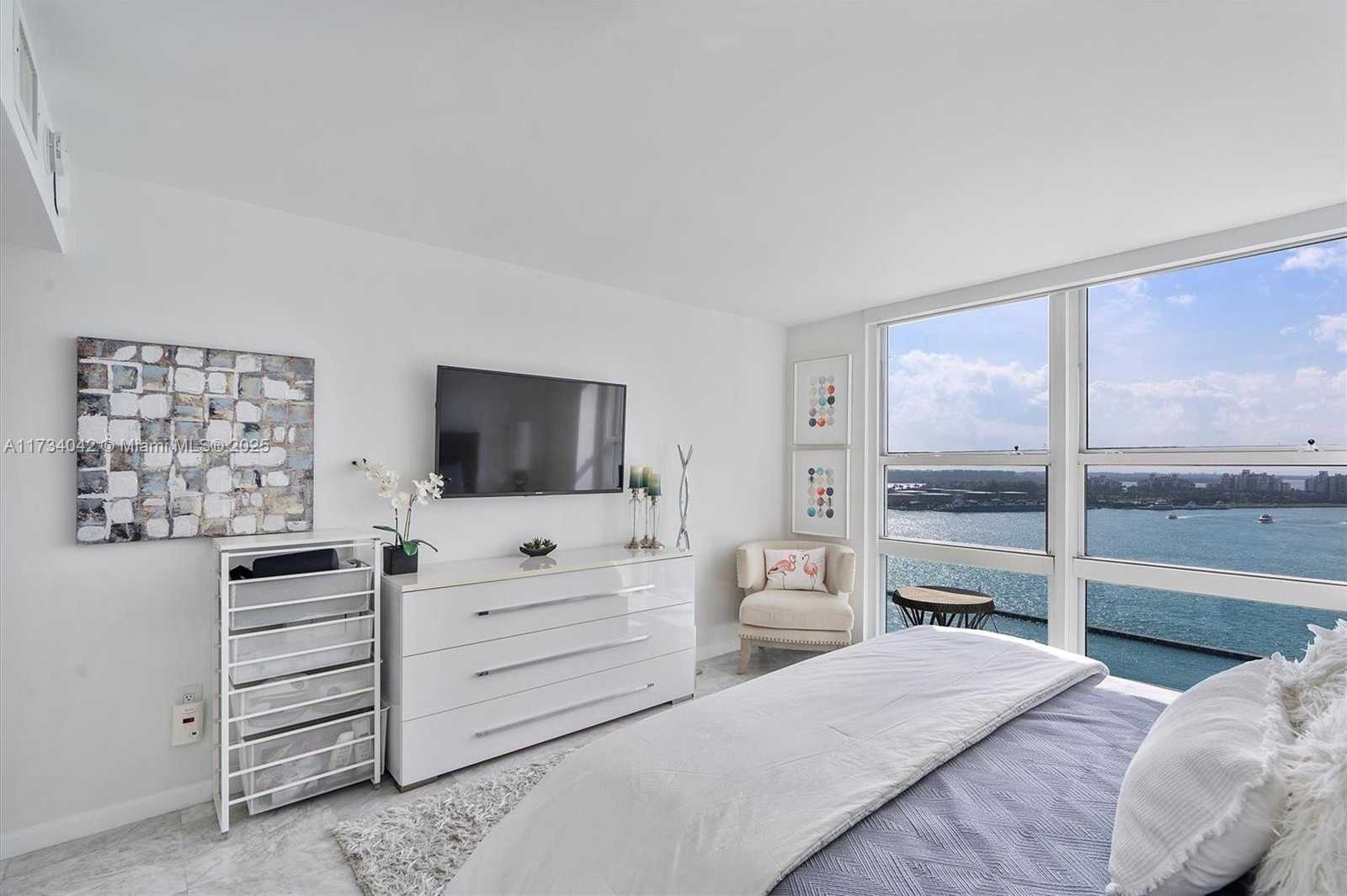 Small Image of 90 ALTON RD #1806, Miami Beach Number 10