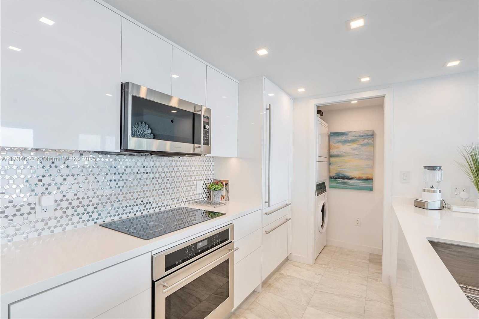 Small Image of 90 ALTON RD #1806, Miami Beach Number 8