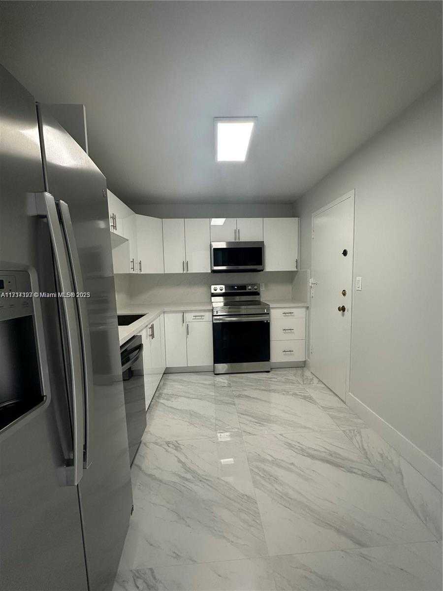 Small Image of 3800 SOUTH OCEAN DR #411, Hollywood Number 14