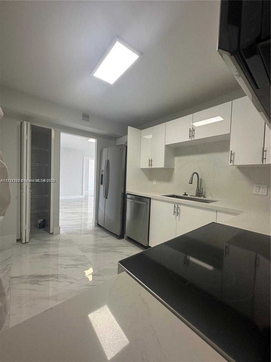 Small Image of 3800 SOUTH OCEAN DR #411, Hollywood Number 15
