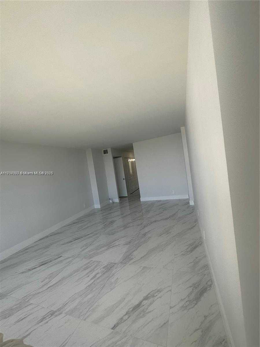 Small Image of 3800 SOUTH OCEAN DR #411, Hollywood Number 18