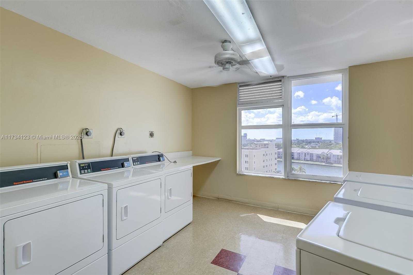 Small Image of 3800 SOUTH OCEAN DR #411, Hollywood Number 35