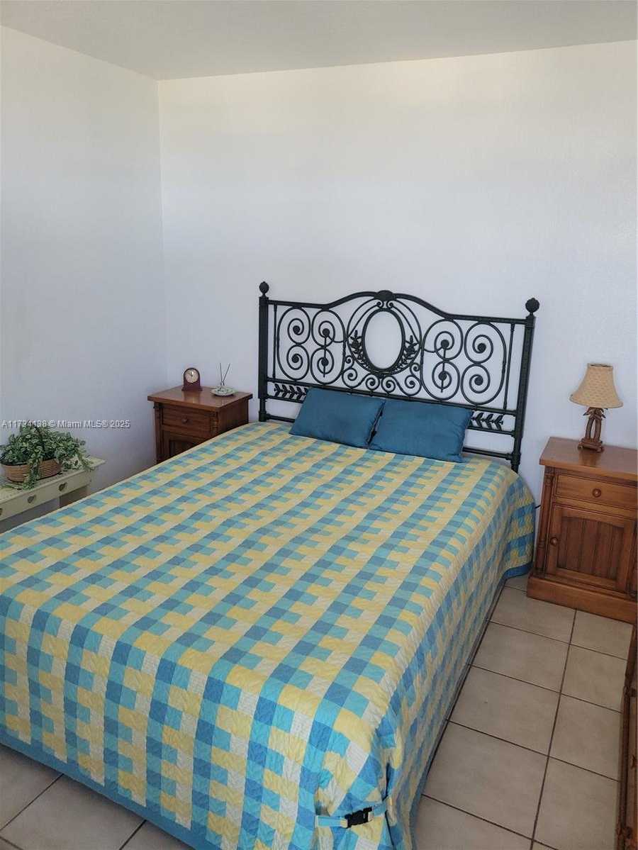 Small Image of 2899 COLLINS #1114, Miami Beach Number 12