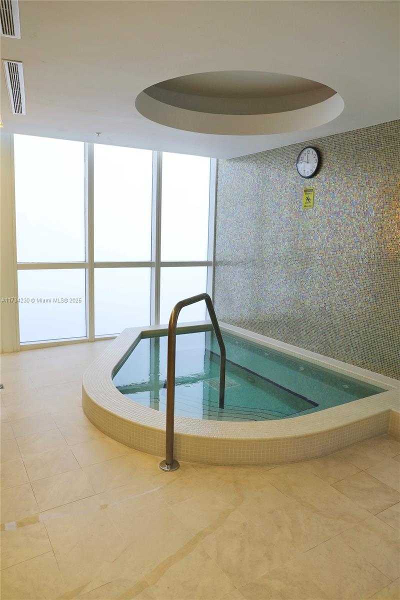 Small Image of 18201 COLLINS AVE #505, Sunny Isles Beach Number 16