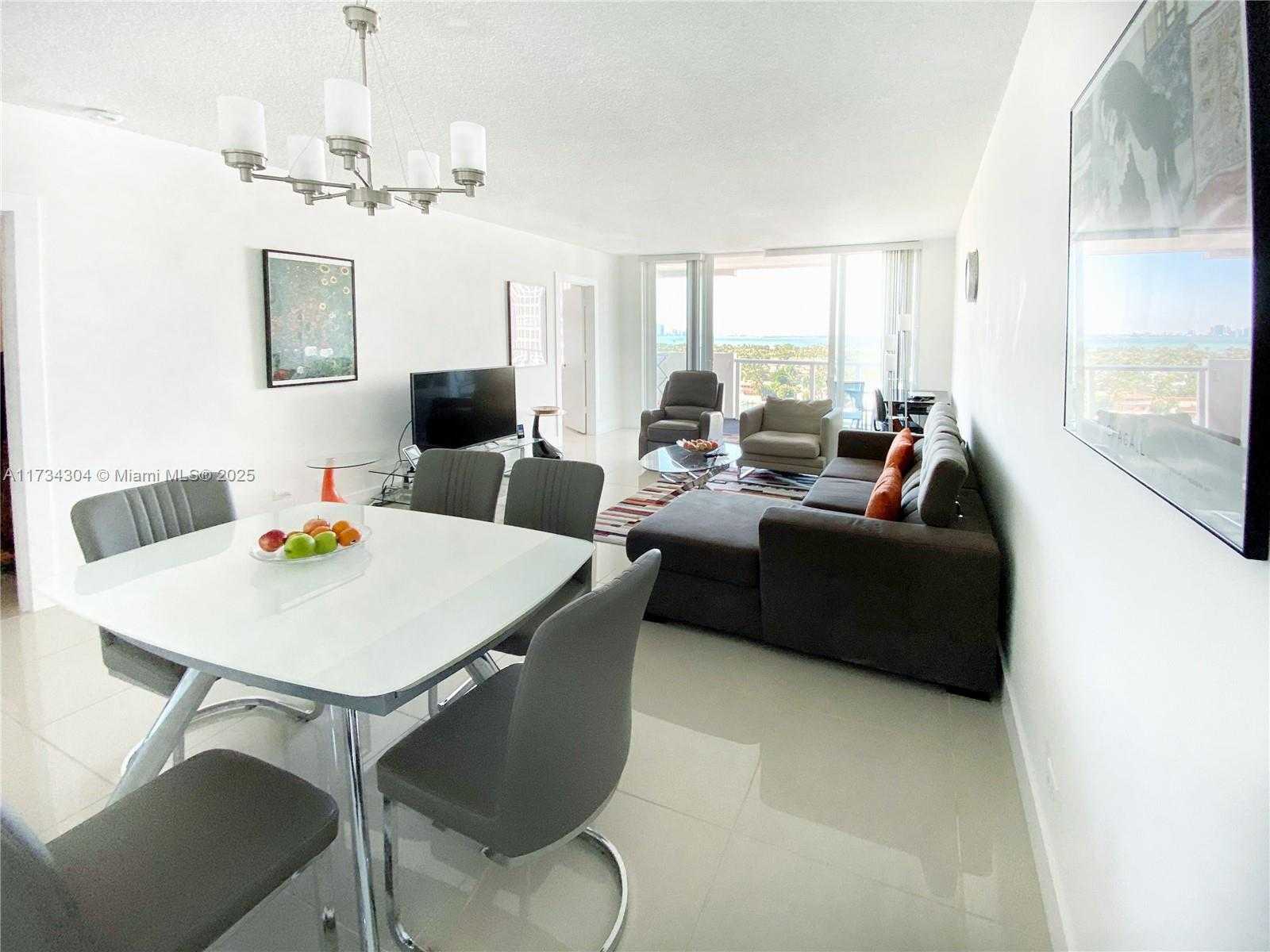 Small Image of 5601 COLLINS AVE #1423, Miami Beach Number 2