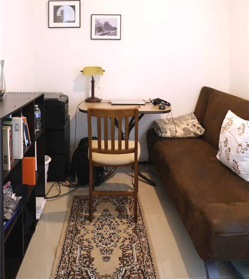 Small Image of 5601 COLLINS AVE #1423, Miami Beach Number 7