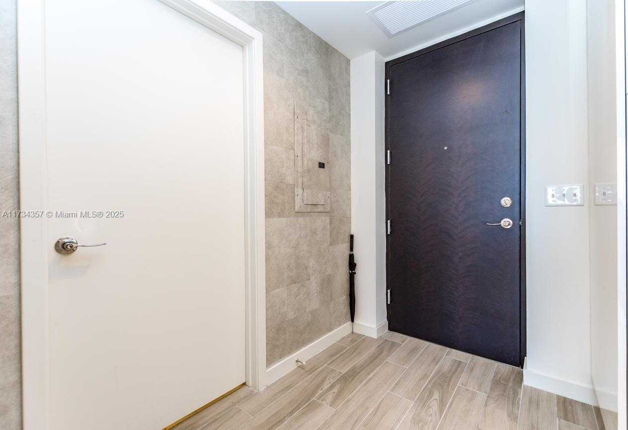 Small Image of 999 SOUTH WEST 1ST AVE #2308, Miami Number 23