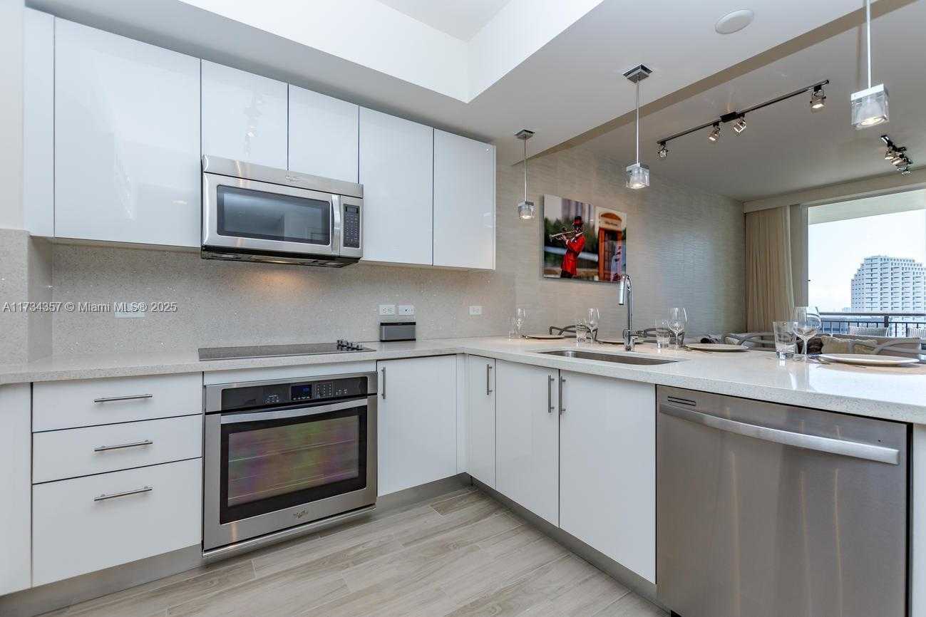 Small Image of 999 SOUTH WEST 1ST AVE #2308, Miami Number 4