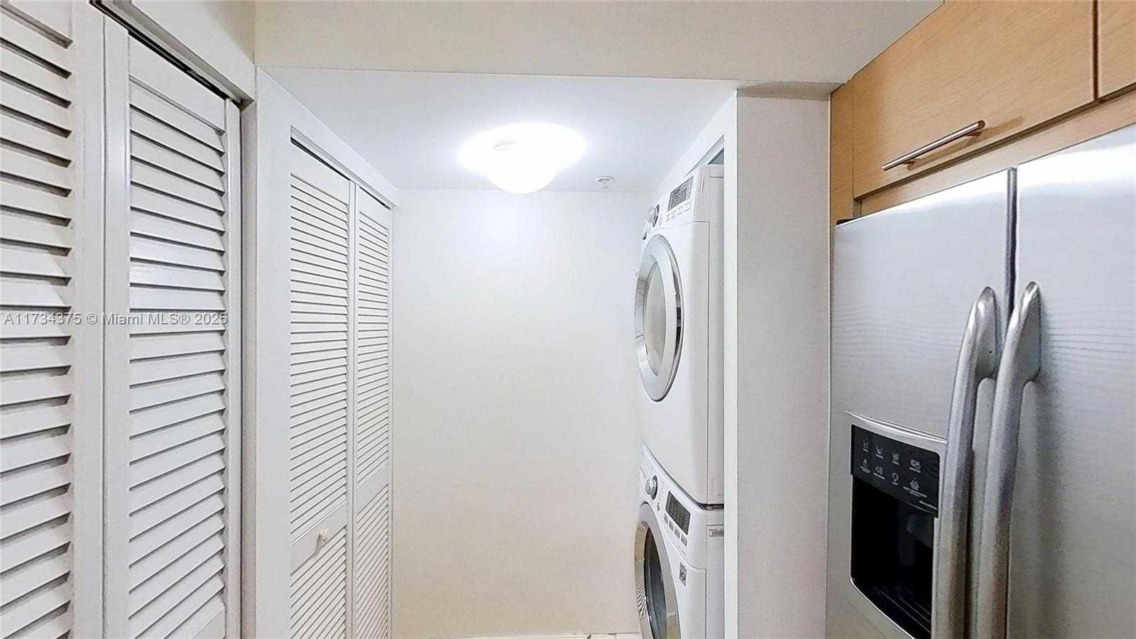 Small Image of 31 SOUTH EAST 5TH ST #2408, Miami Number 10