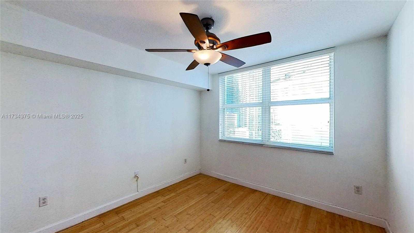 Small Image of 31 SOUTH EAST 5TH ST #2408, Miami Number 15