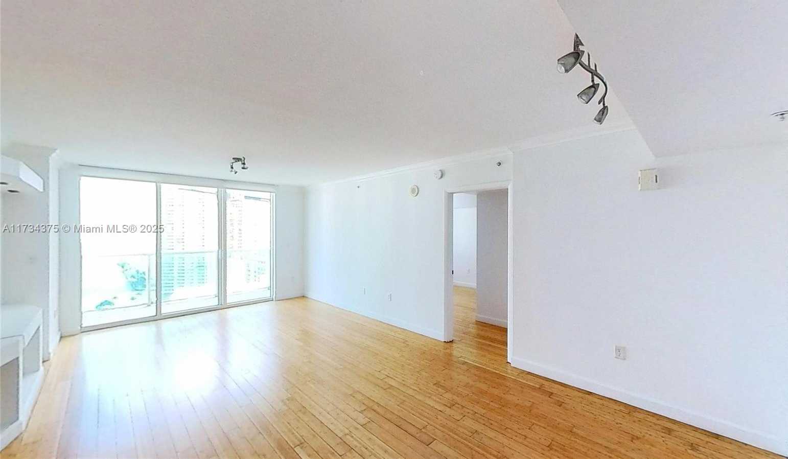 Small Image of 31 SOUTH EAST 5TH ST #2408, Miami Number 5