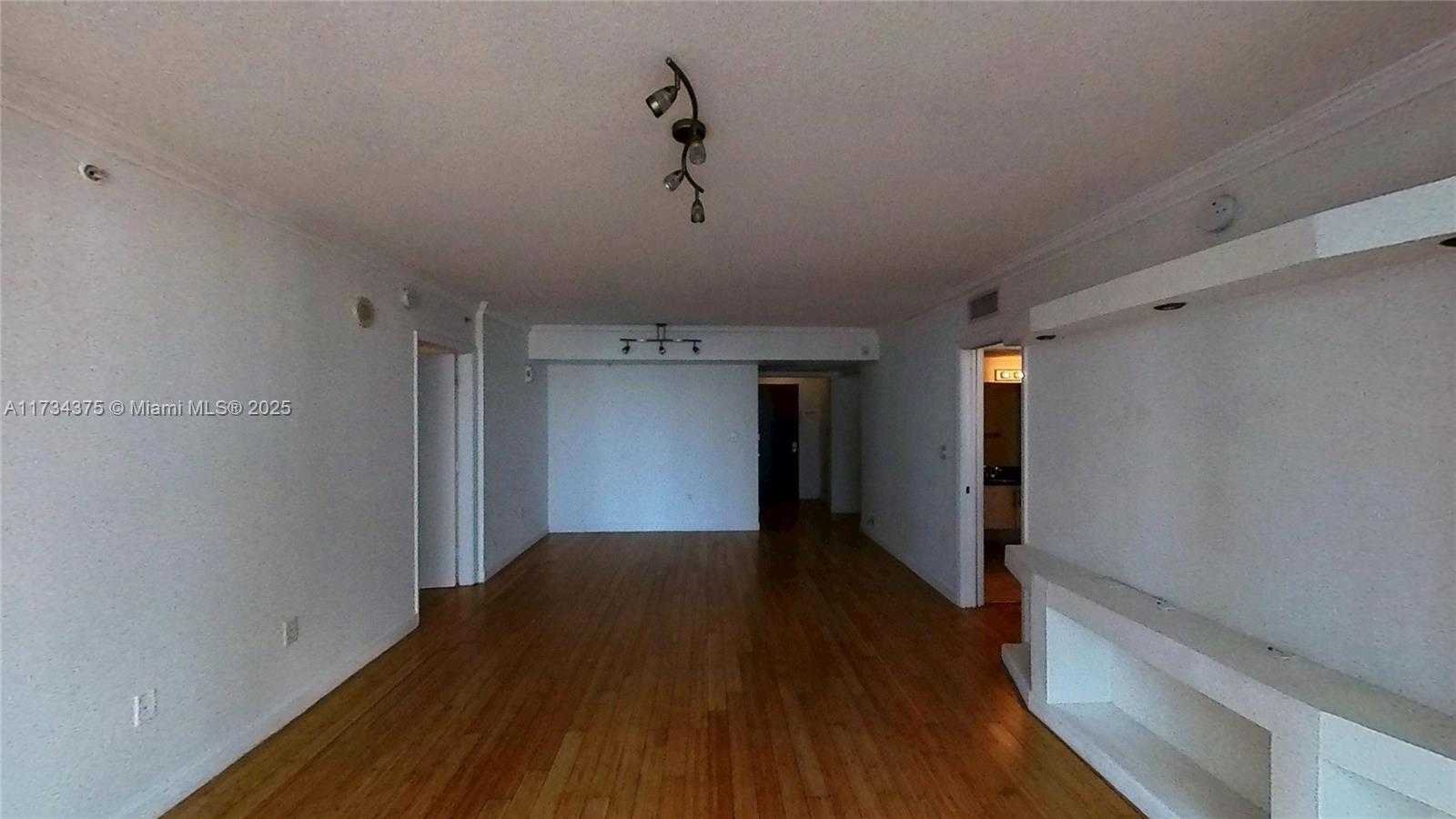 Small Image of 31 SOUTH EAST 5TH ST #2408, Miami Number 7
