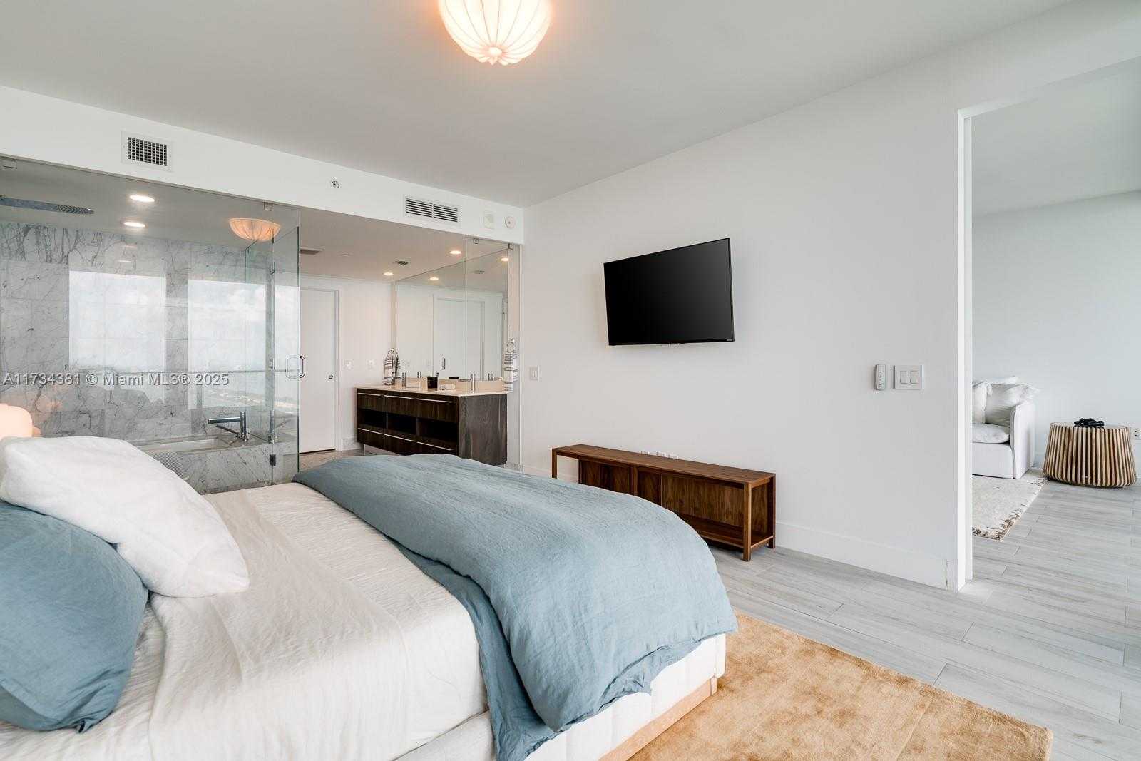 Small Image of 3131 NORTH EAST 7TH AVE #3804, Miami Number 15