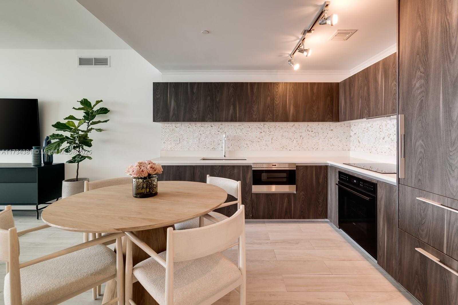 Small Image of 3131 NORTH EAST 7TH AVE #3804, Miami Number 7