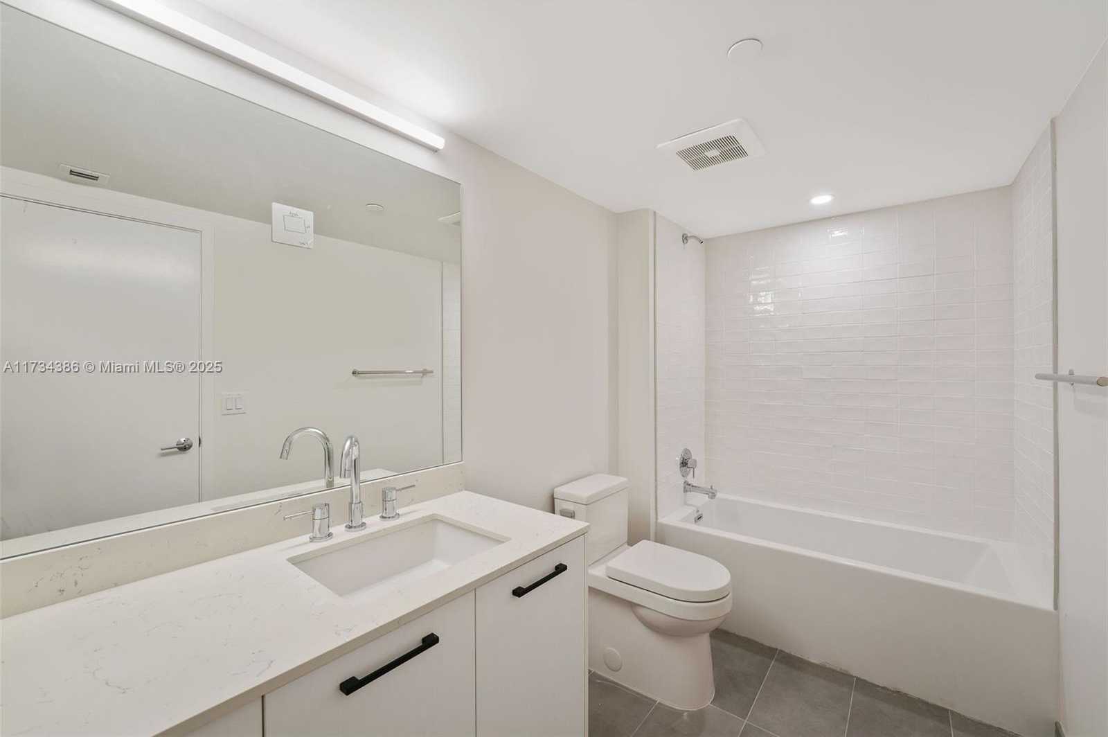 Small Image of 1500 BAY RD #N-1019, Miami Beach Number 15