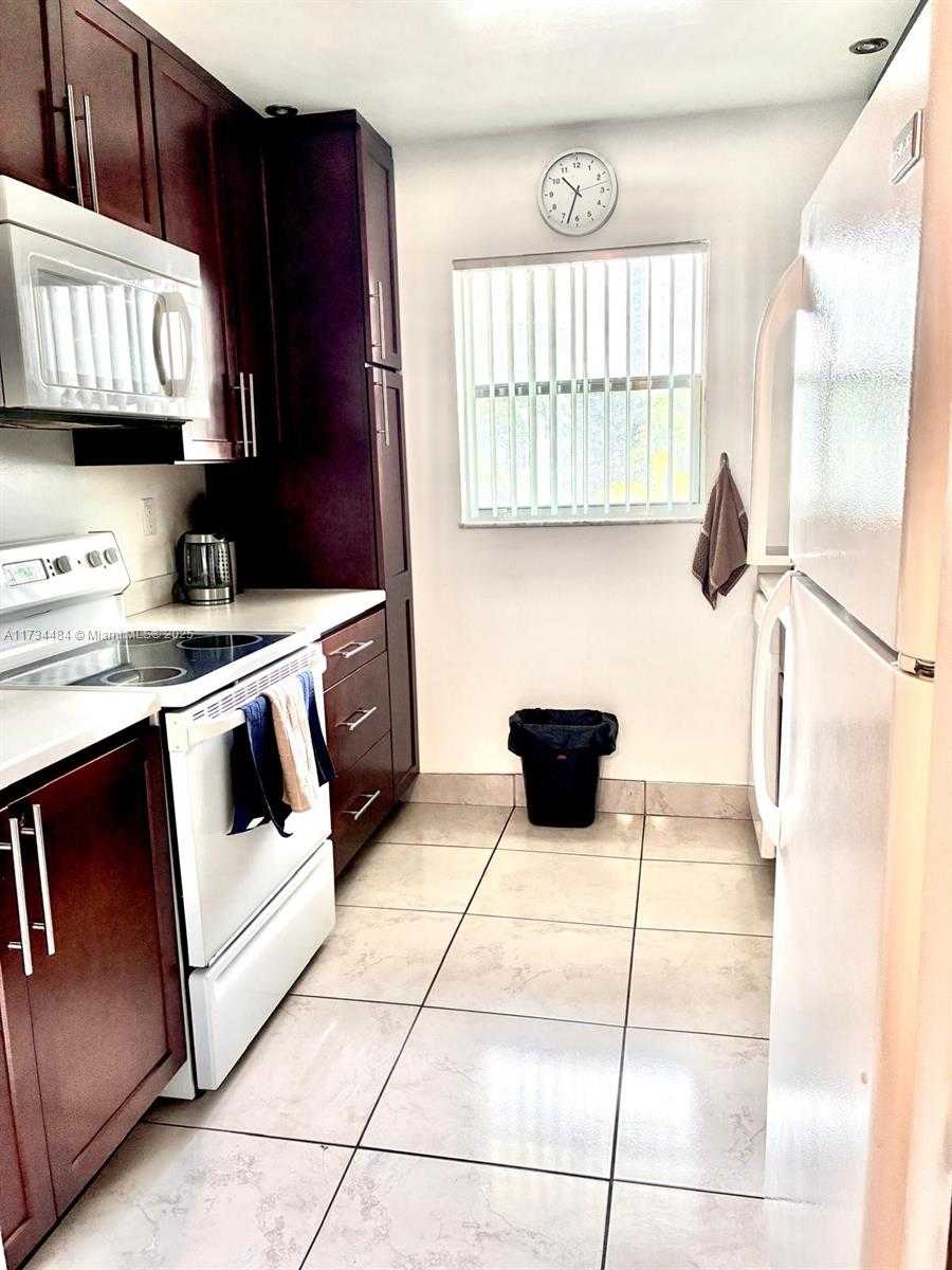 Small Image of 201 178TH DR #331, Sunny Isles Beach Number 20