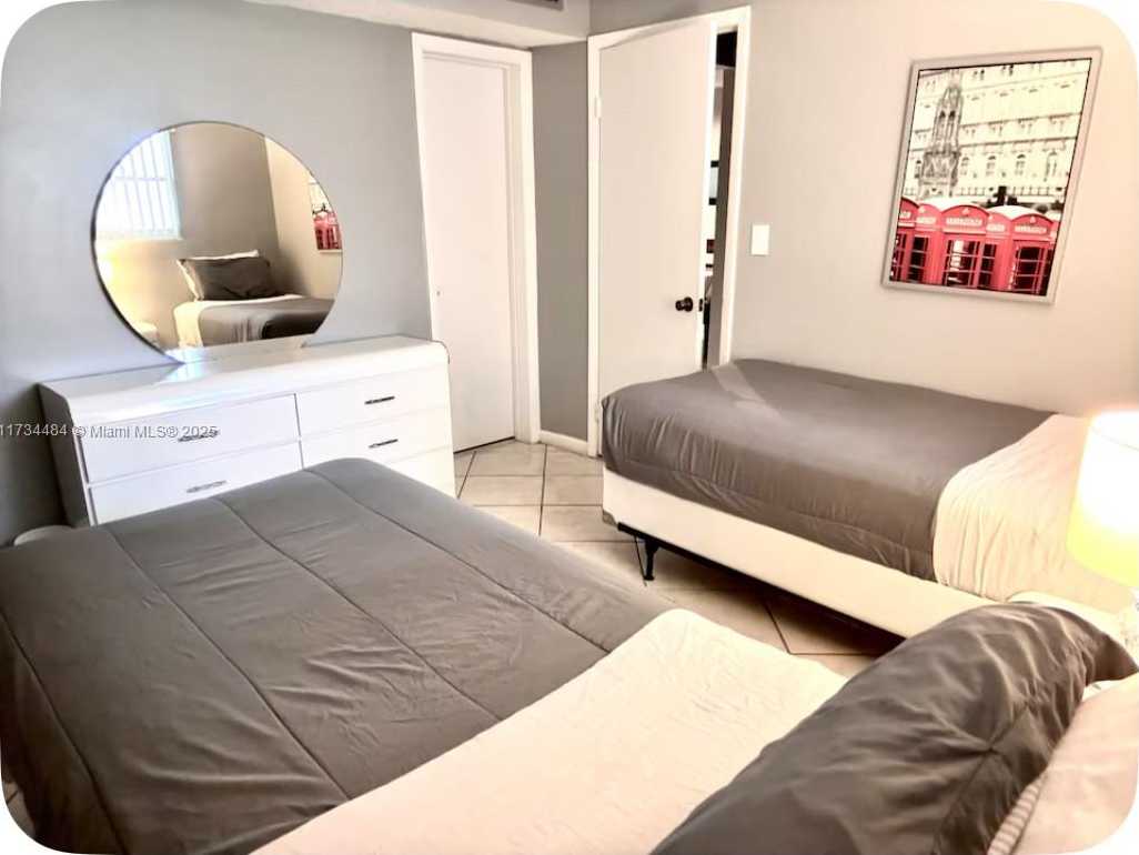 Small Image of 201 178TH DR #331, Sunny Isles Beach Number 32