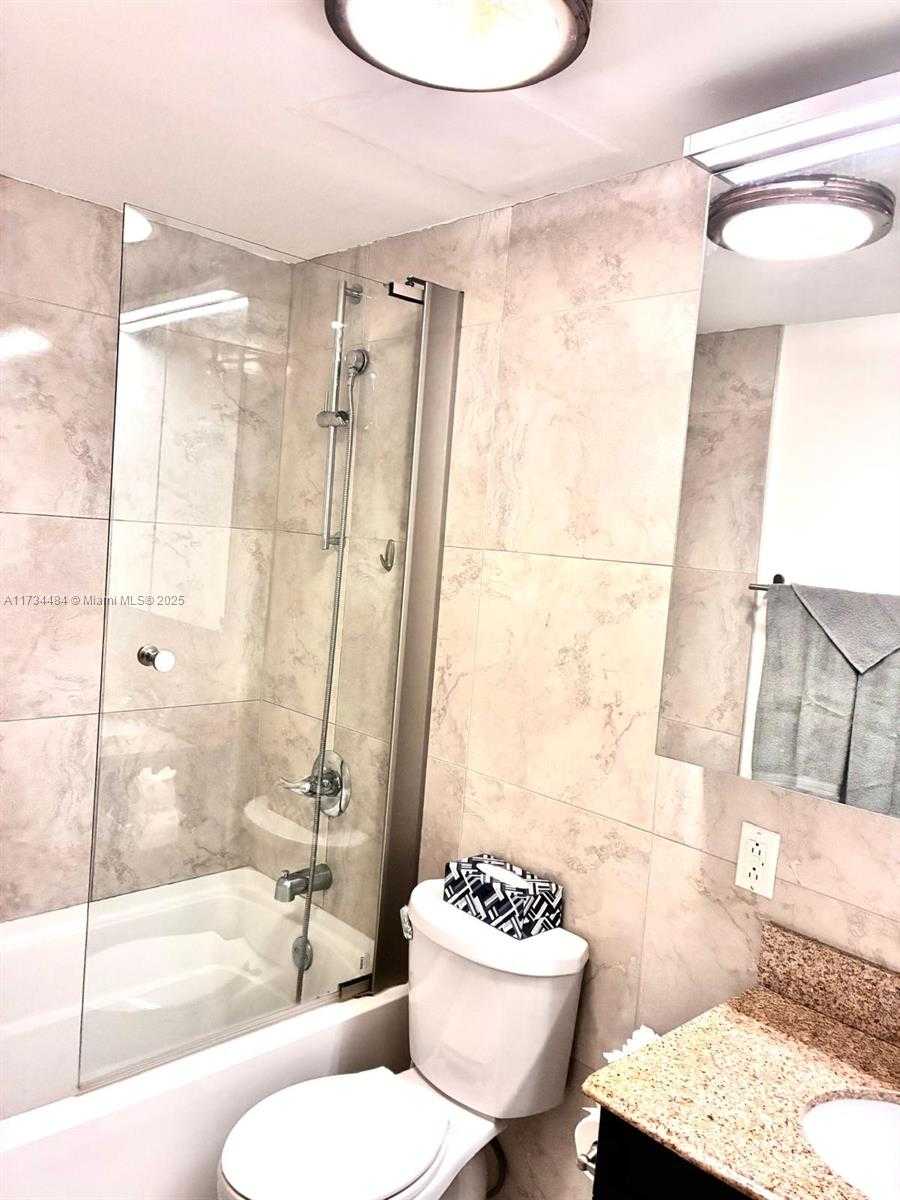 Small Image of 201 178TH DR #331, Sunny Isles Beach Number 7