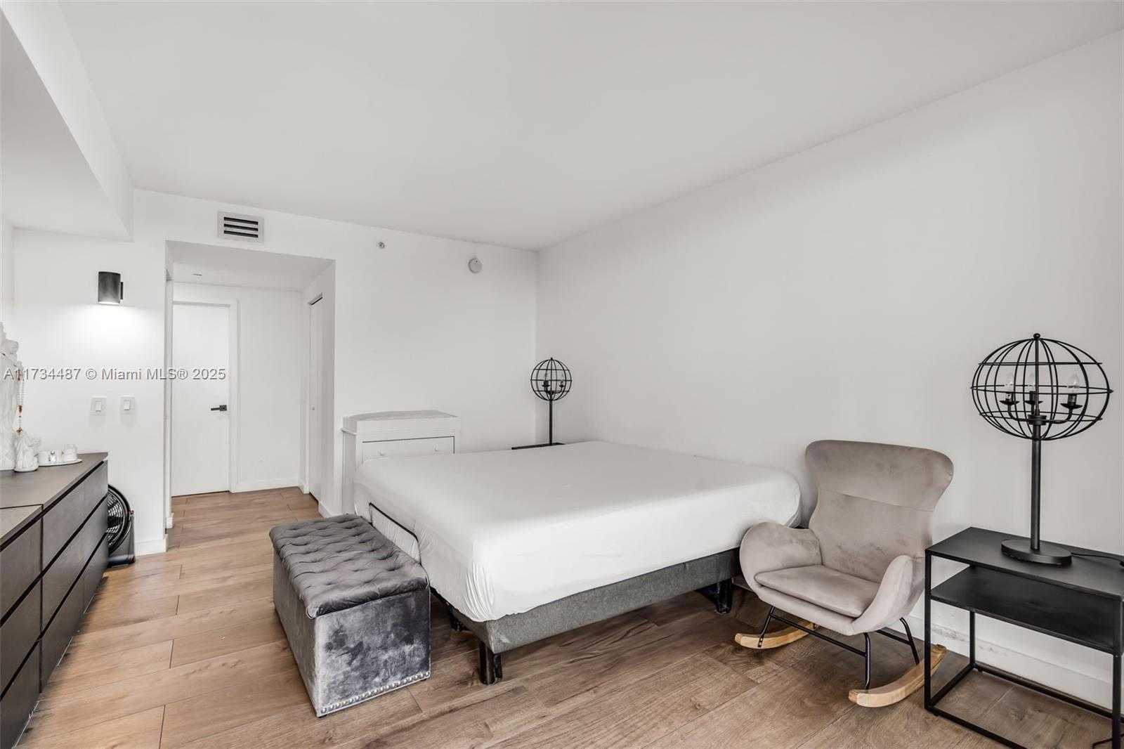 Small Image of 4250 BISCAYNE BLVD #1502, Miami Number 17