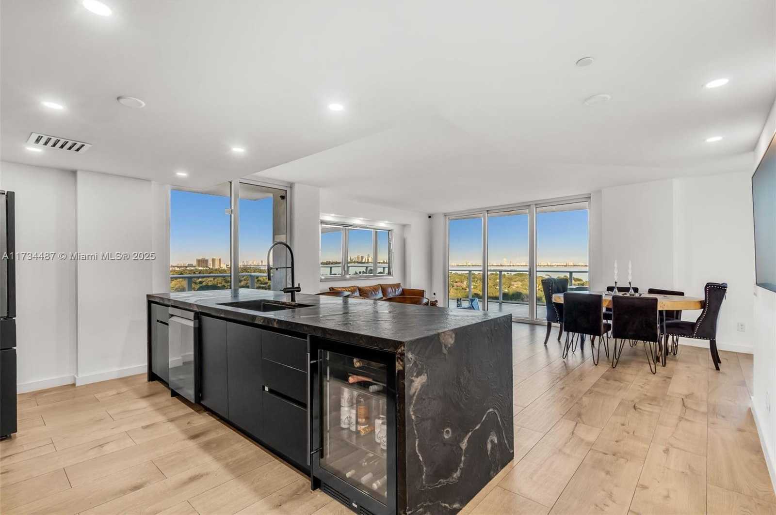 Small Image of 4250 BISCAYNE BLVD #1502, Miami Number 2