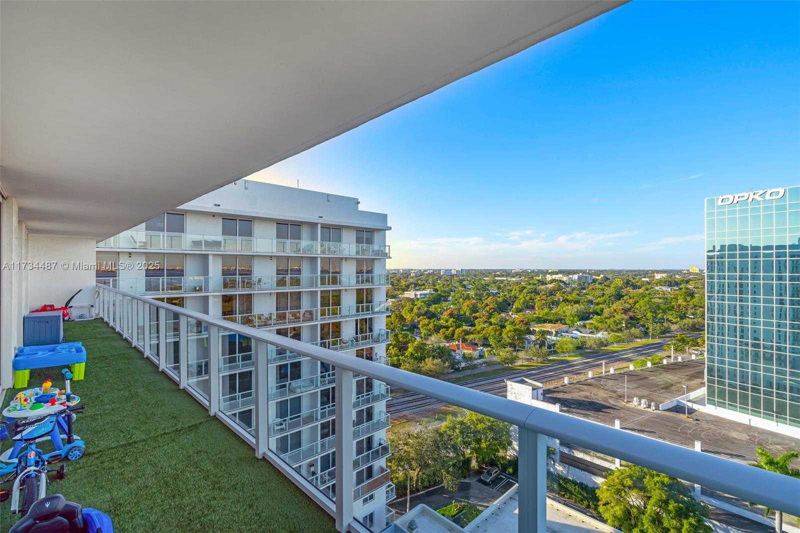 Small Image of 4250 BISCAYNE BLVD #1502, Miami Number 29