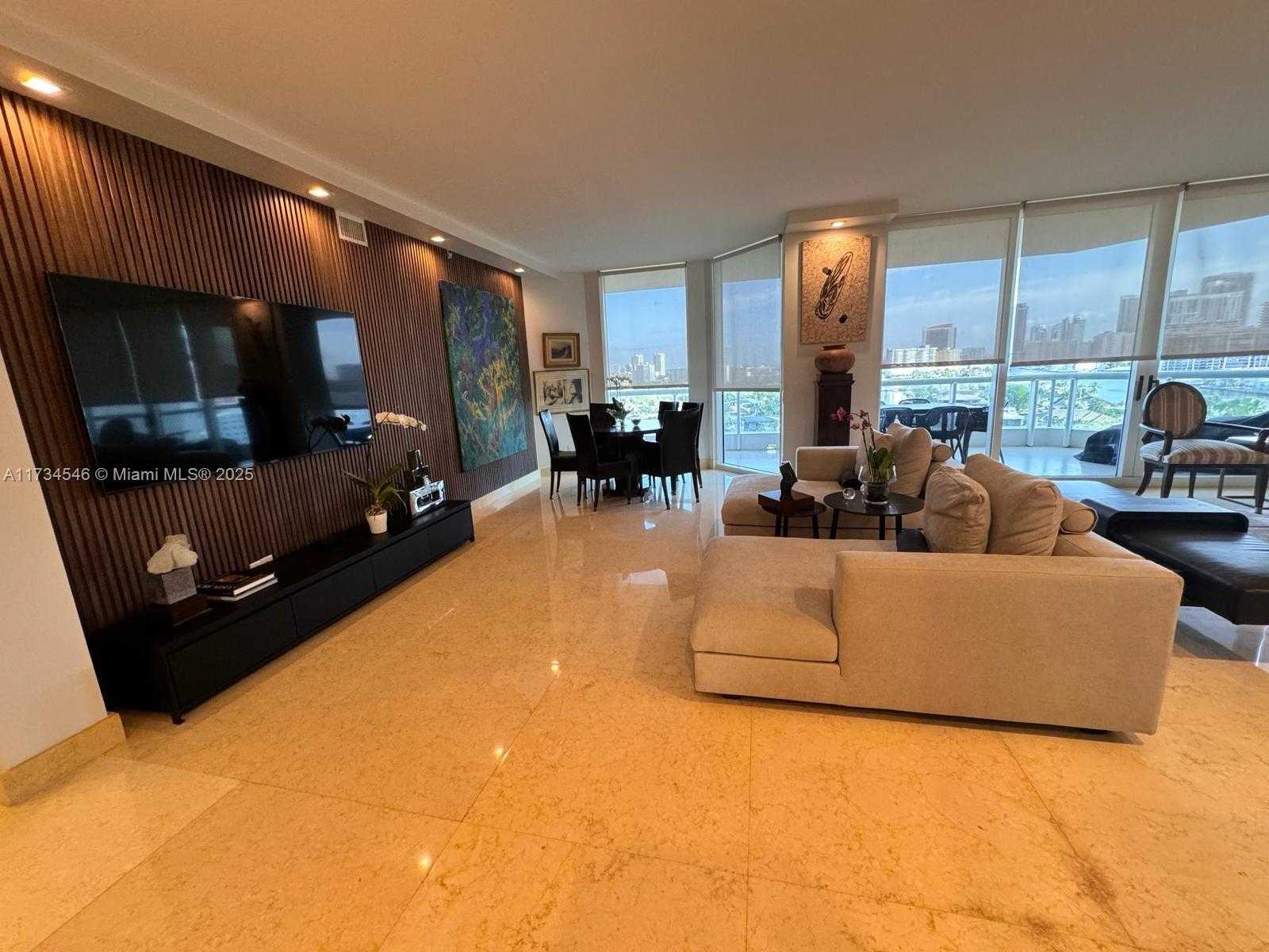 Small Image of 21200 POINT PL #1102, Aventura Number 17