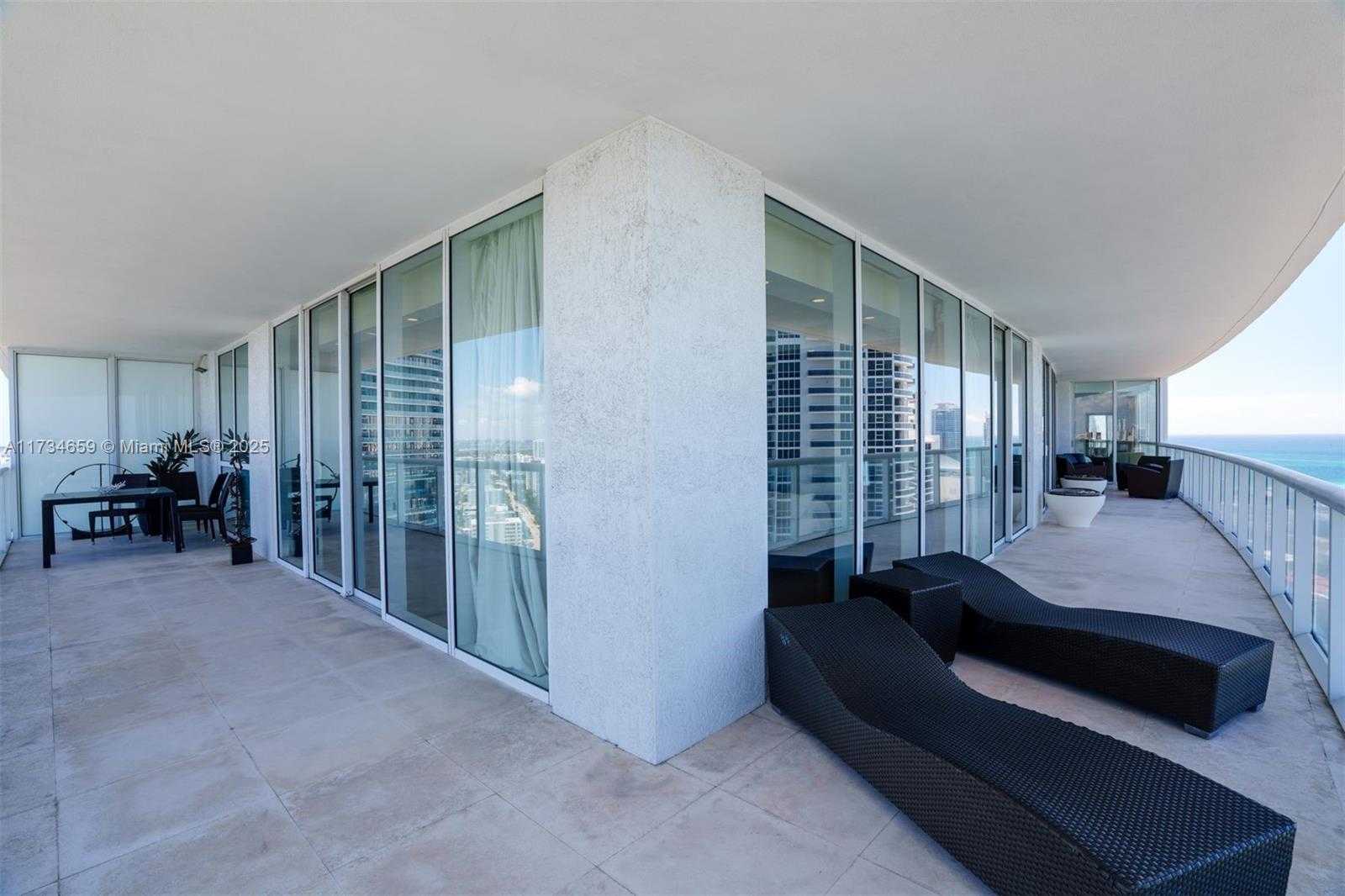 Small Image of 450 ALTON RD #3201, Miami Beach Number 12