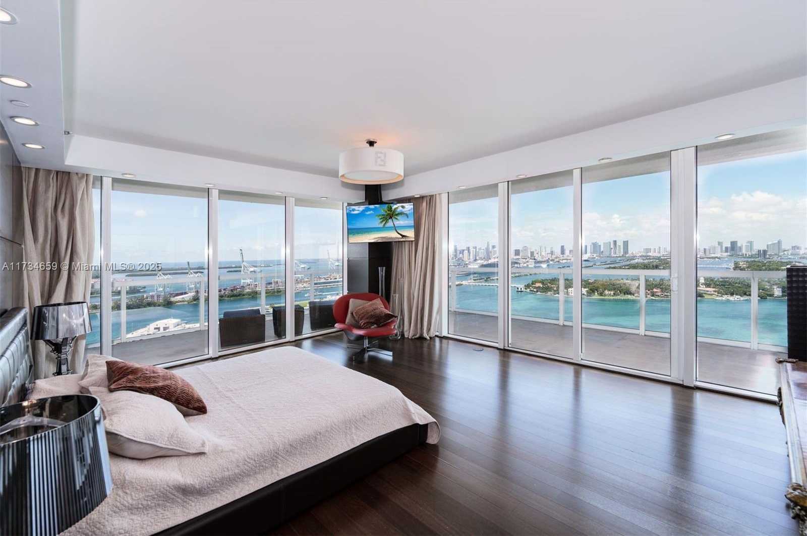Small Image of 450 ALTON RD #3201, Miami Beach Number 4