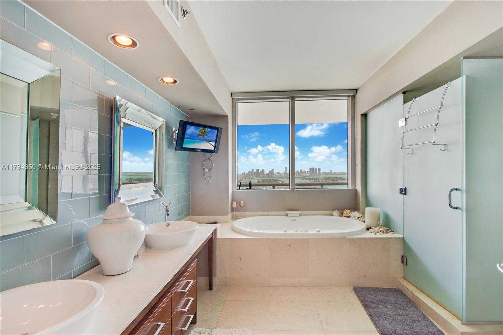 Small Image of 450 ALTON RD #3201, Miami Beach Number 5